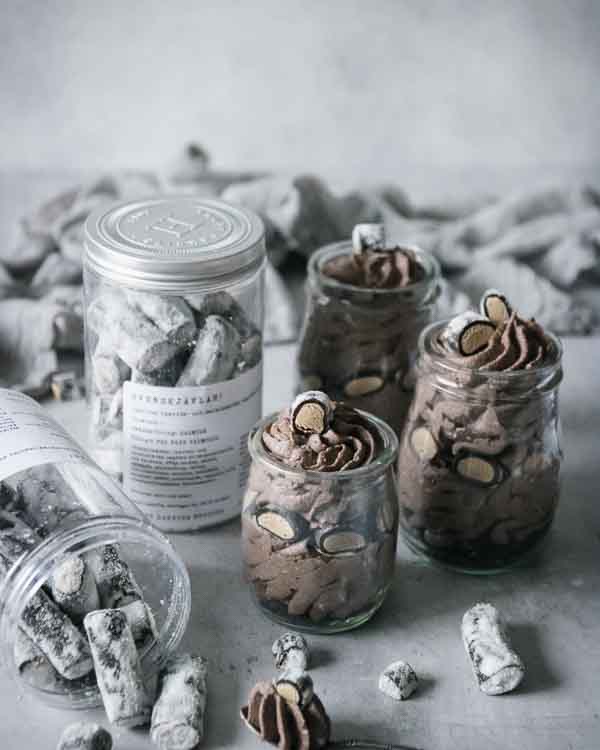 Cookies and Cream-mousse med saltlakrits