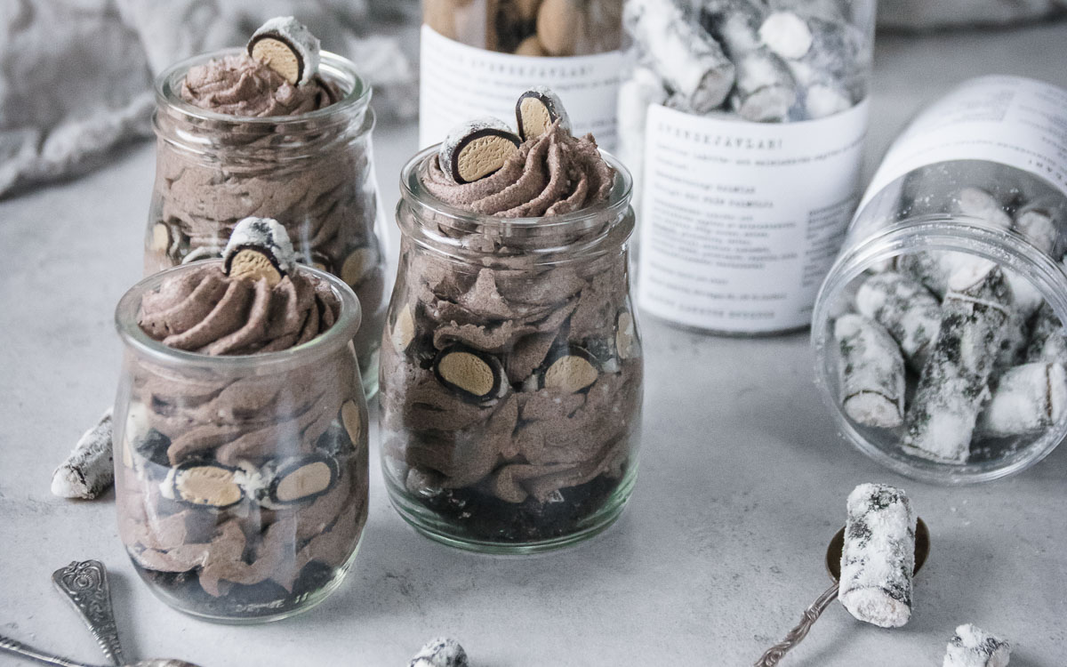 Cookies and Cream-mousse med saltlakrits